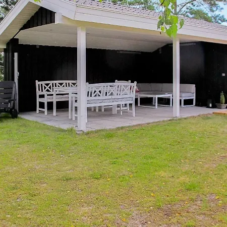 Hébergement de vacances Four Bedroom Holiday In 11 Hals